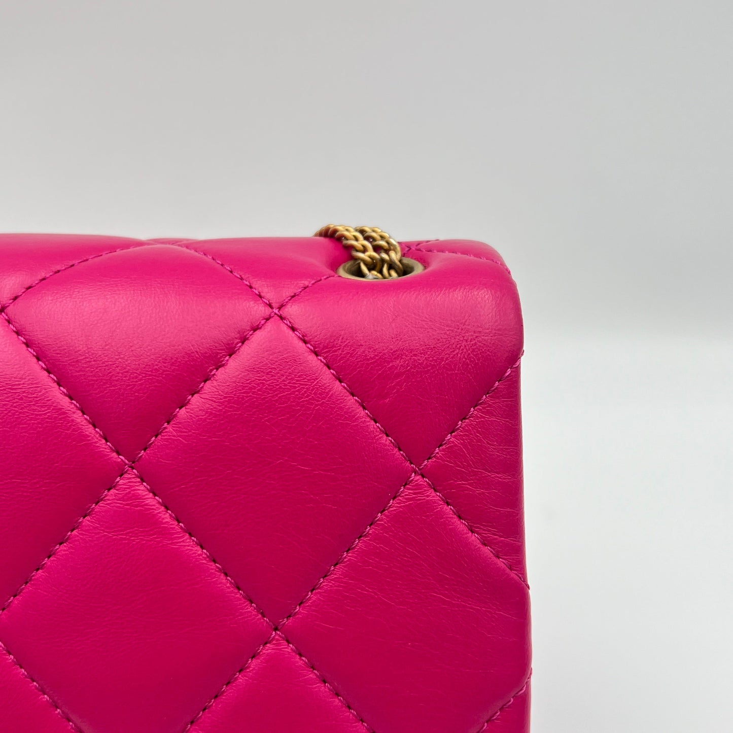 On and On Quilted Flap Pink Shoulder Bag in Lambskin, Gold hardware