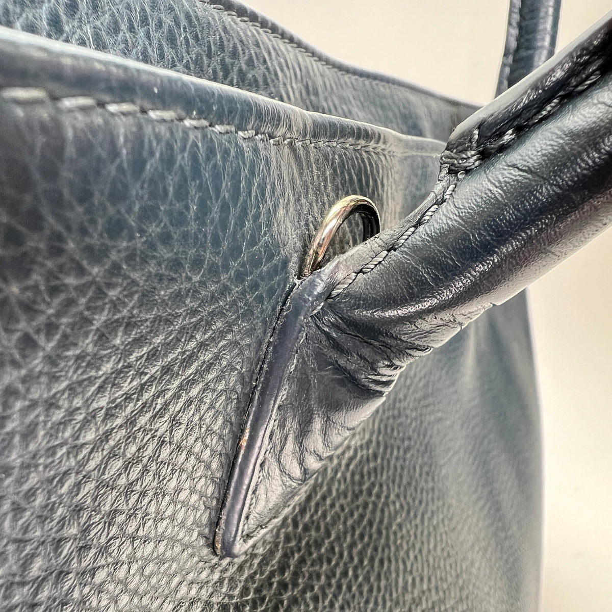 Executive Cerf Top handle bag in Calfskin, Silver Hardware