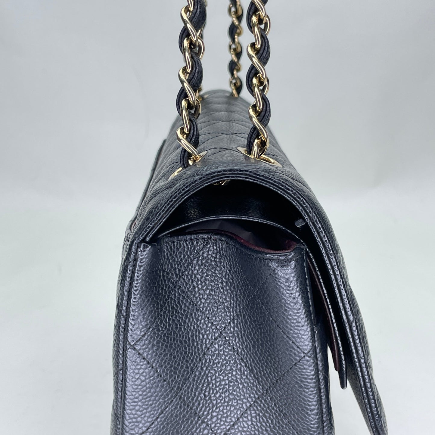 Classic Double Flap Jumbo Black Shoulder Bag in Caviar Leather, Gold hardware
