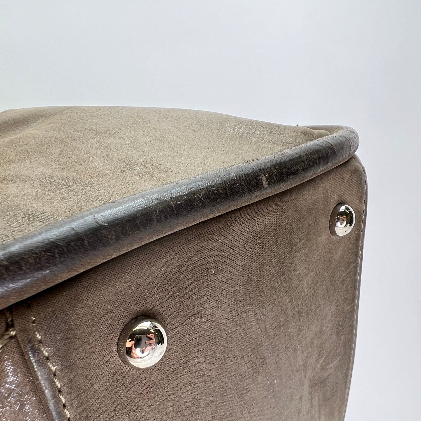 Quilted Chain Brown Shoulder Bag in, Silver hardware