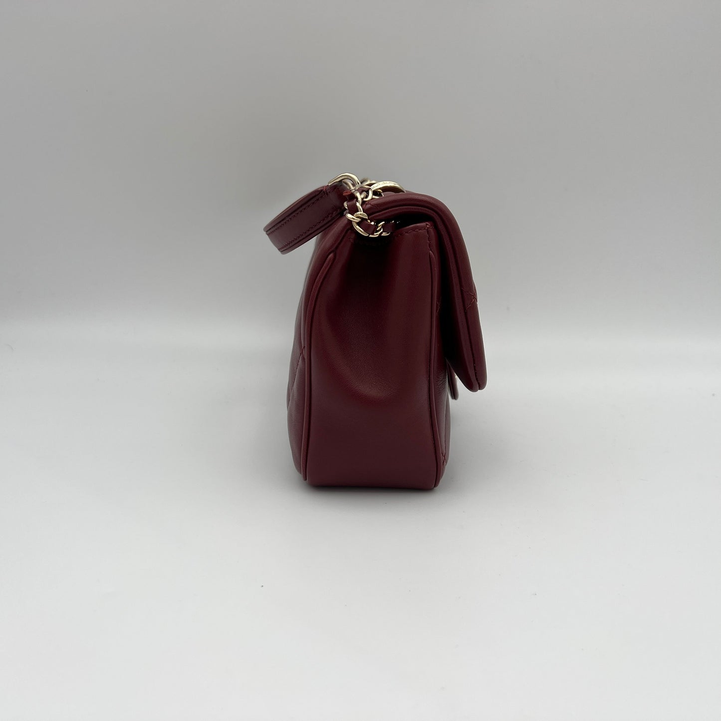 Easy Carry Flap Maroon Shoulder Bag in Lambskin, Gold hardware
