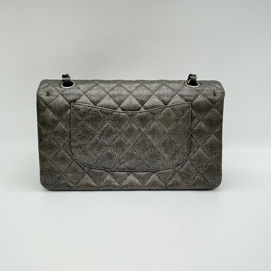 Timeless Classic Flap Medium Grey Shoulder Bag in Caviar Leather, Gunmetal hardware
