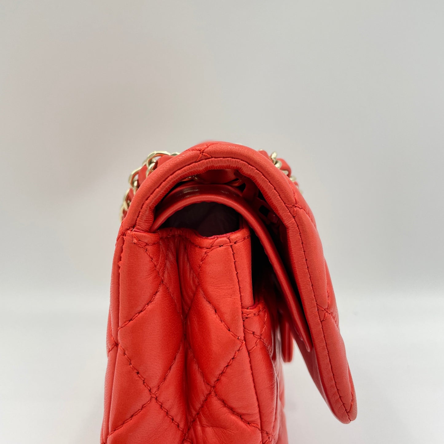 Classic Double Flap Medium Red Shoulder Bag in Lambskin, Light Gold hardware