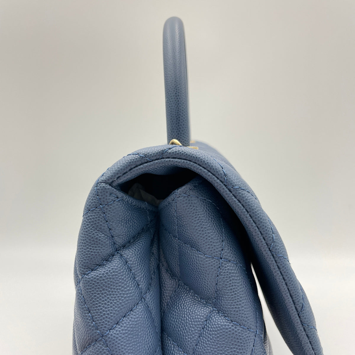 Coco Flap Blue Top Handle Bag in Caviar Leather, Gold hardware