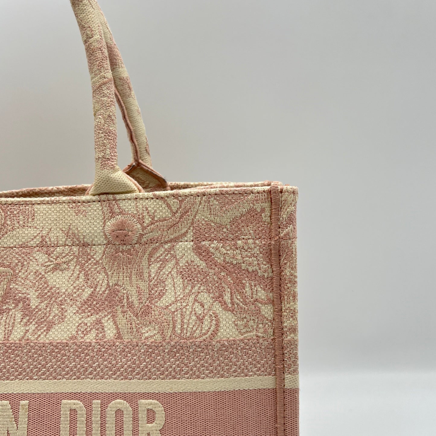 Book Tote Medium Pink Tote Bag in Canvas