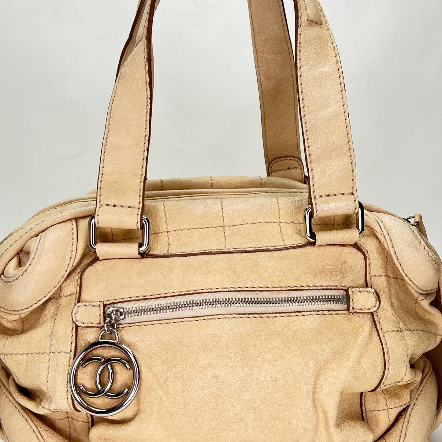 Vintage Chocolate Bar Boston Cream Shoulder Bag in Calfskin, Silver hardware