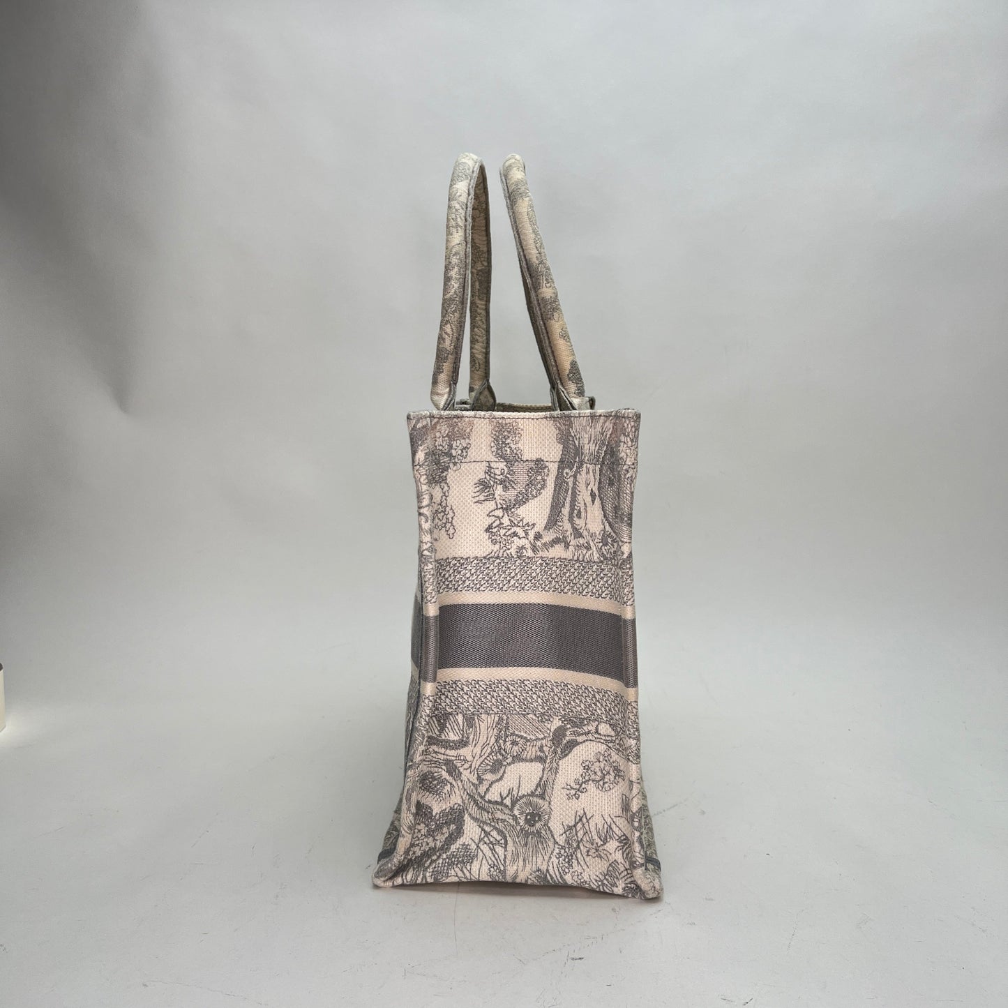 Book Tote Medium White Tote Bag in Canvas