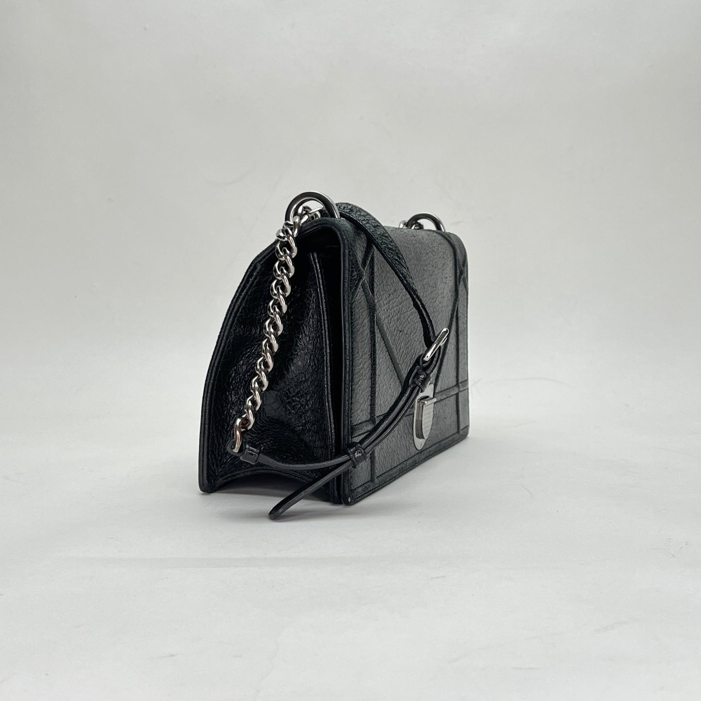 Diorama Medium Black Shoulder Bag in Distressed Leather, Silver hardware