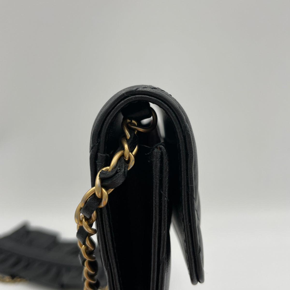 Classic Flap Chain Mini Black Card Holder in Lambskin, Gold hardware