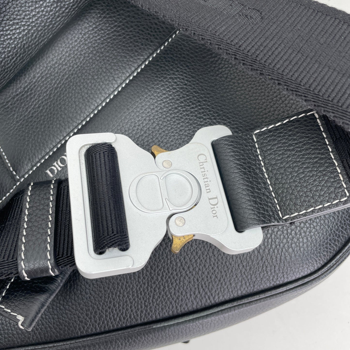 Saddle One Size Black Shoulder Bag in Calfskin, Silver hardware
