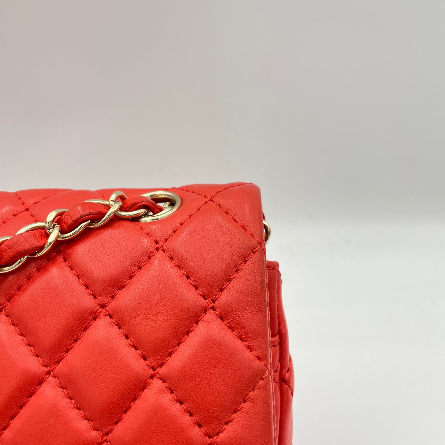 Classic Double Flap Medium Red Shoulder Bag in Lambskin, Light Gold hardware