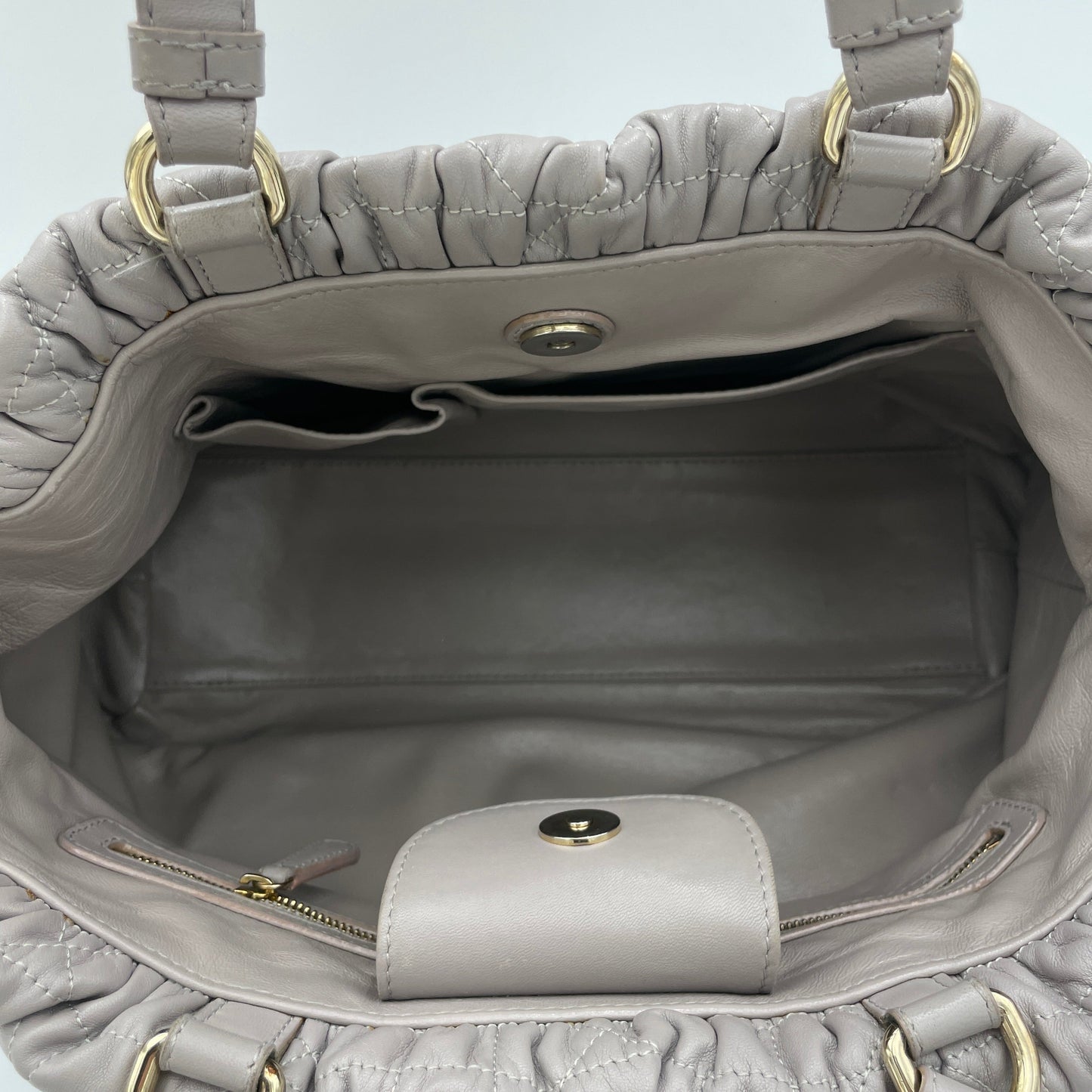 Gaufre Cannage Grey Tote Bag in Lambskin, Light Gold hardware