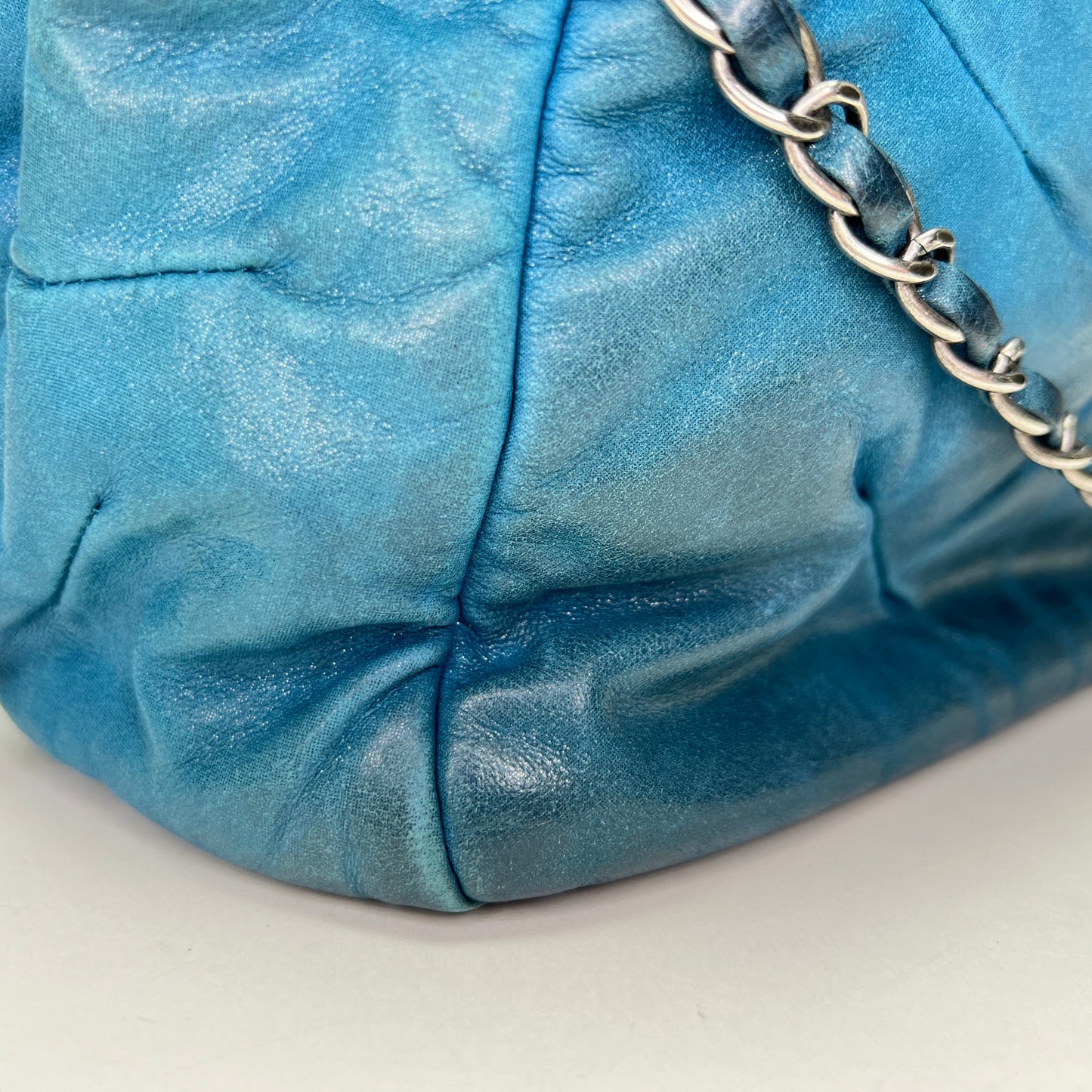 Glint Accordion Flap Blue Shoulder Bag in Lambskin, Silver hardware