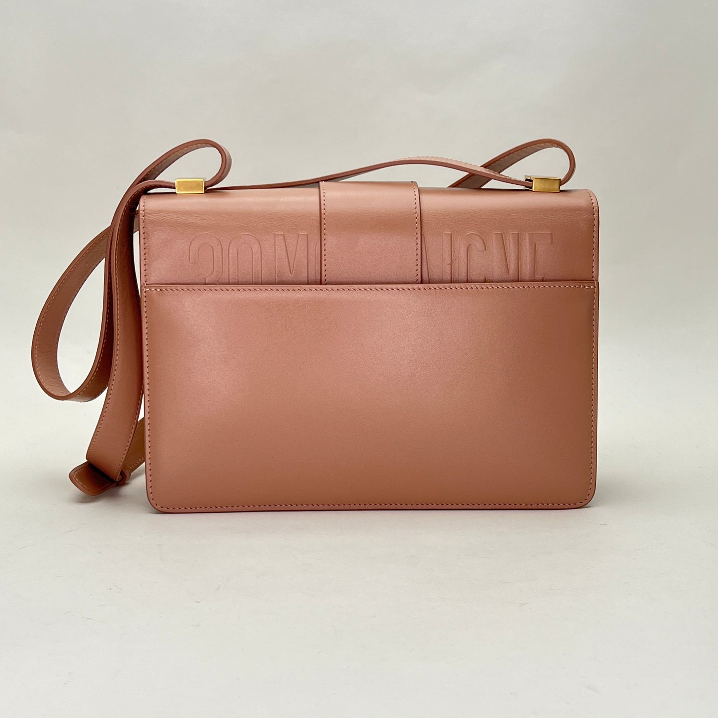 Montaigne 30 Pink Shoulder Bag in Calfskin, Gold hardware