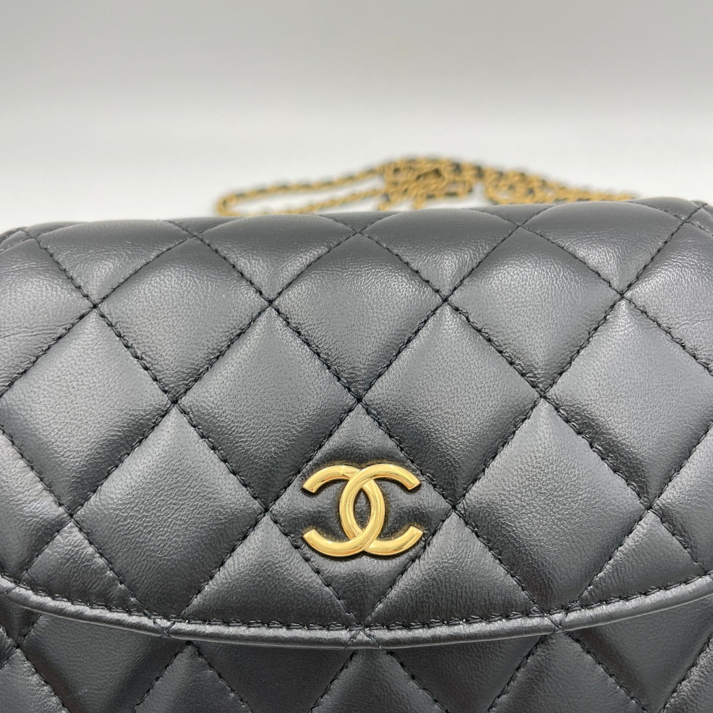 Quilted Flap Black Crossbody Bag in Lambskin, Gold hardware