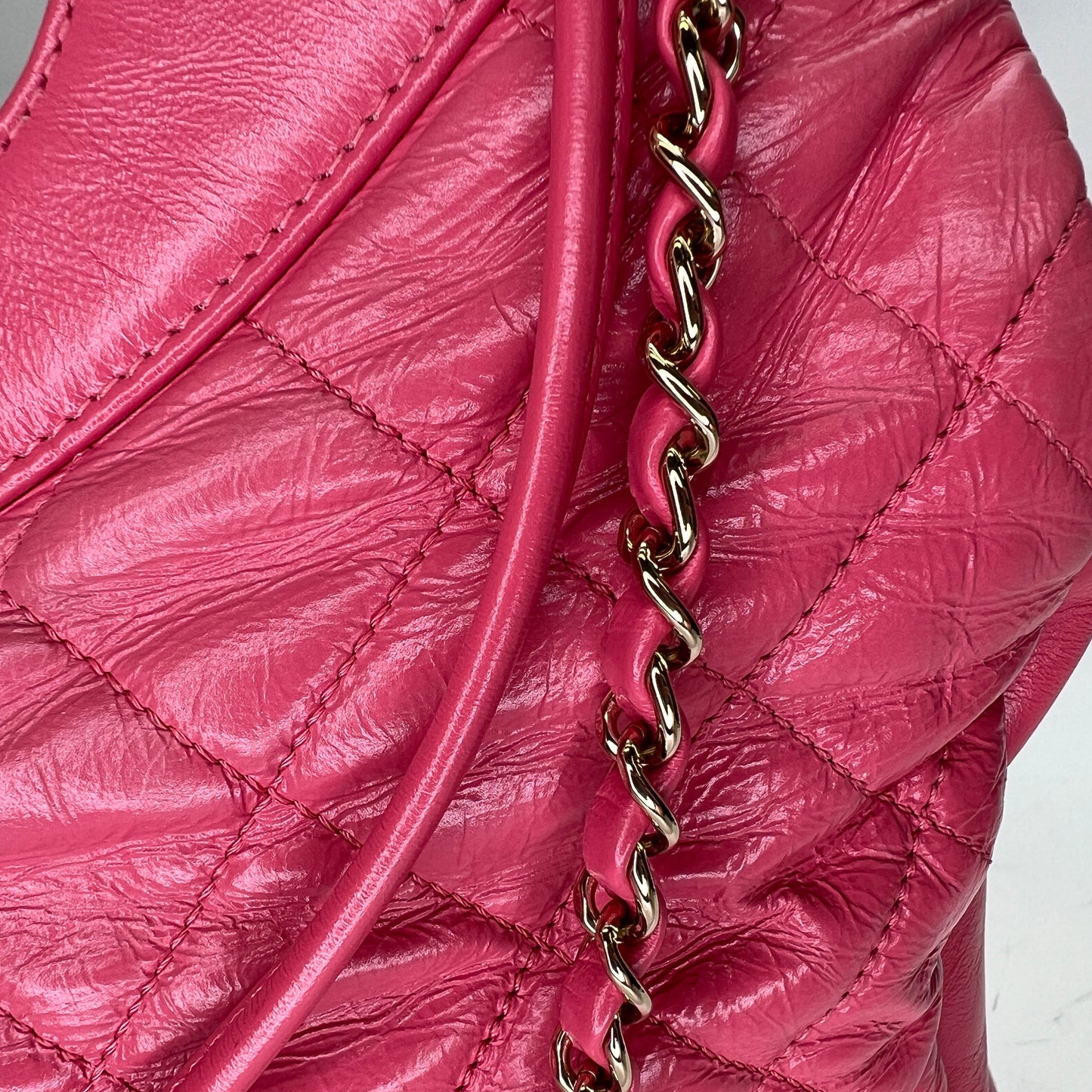 31 Shopping Medium Pink Tote Bag in Calfskin, Gold hardware