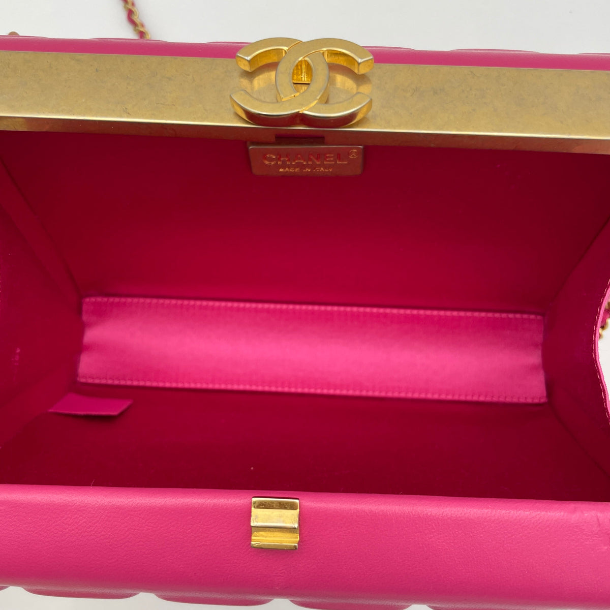 Choco Bar Pink Vanity Bag in Lambskin, Gold hardware
