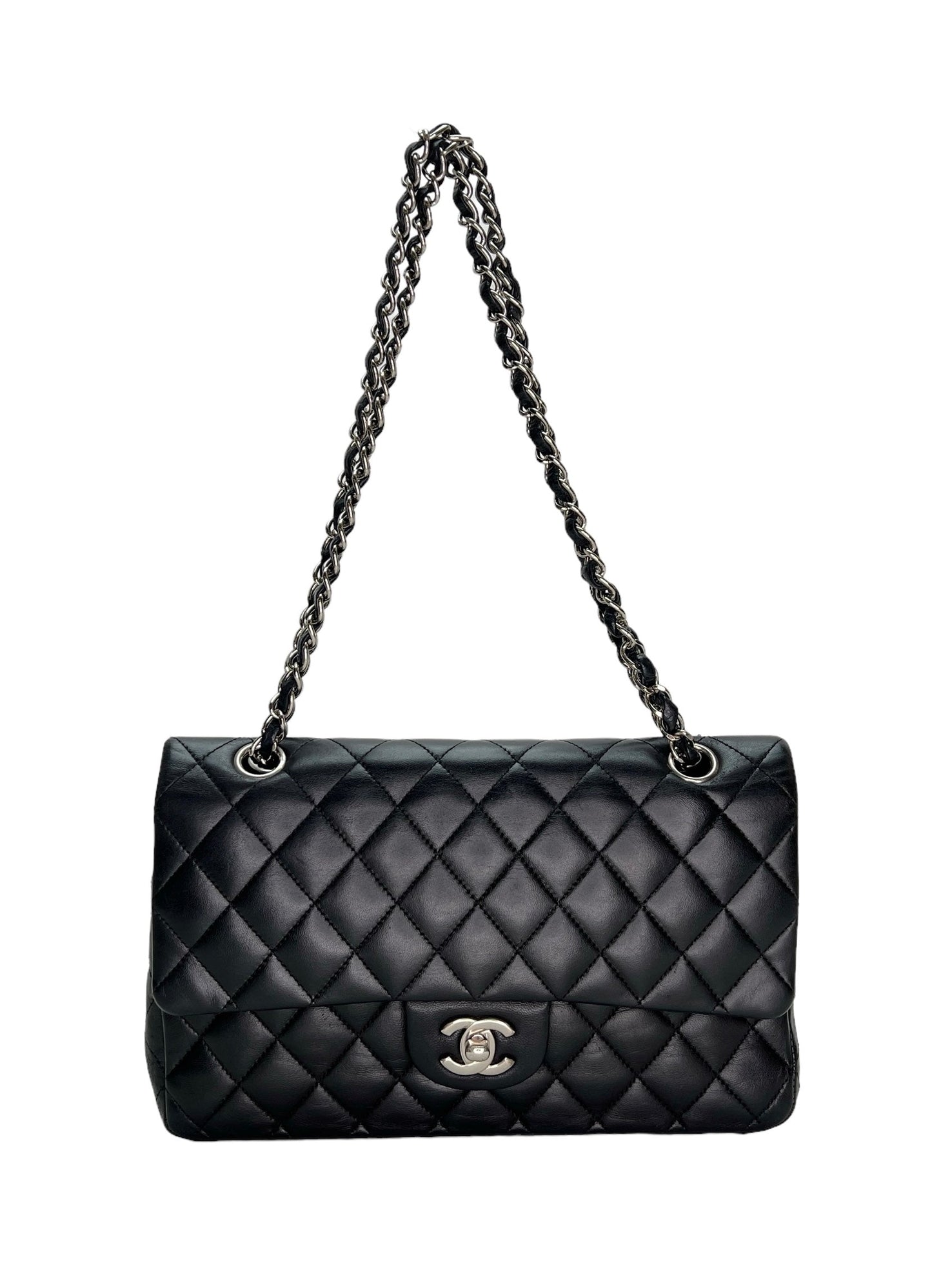 Classic Flap Medium Black Shoulder Bag in Lambskin, Silver hardware