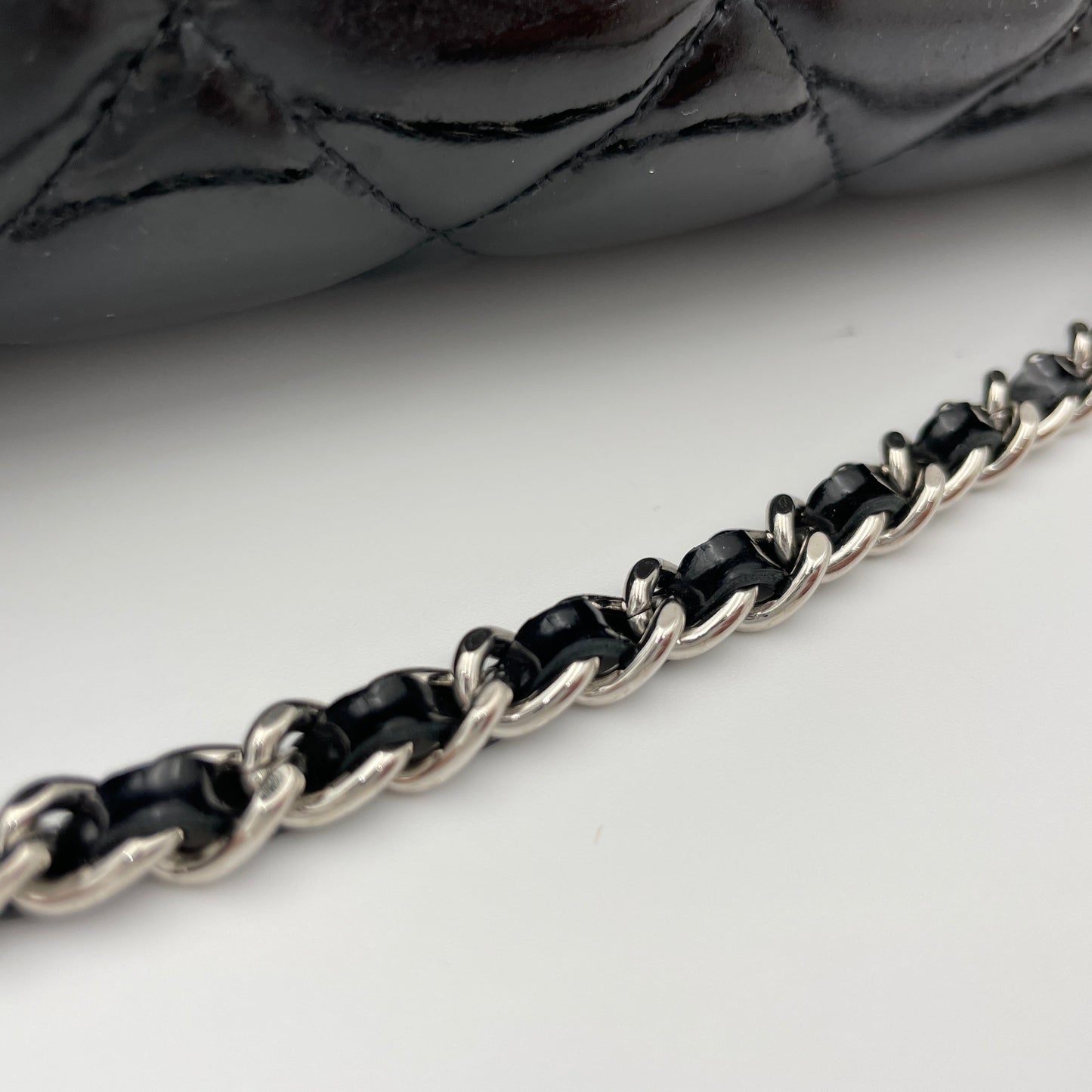 Classic Black Shoulder Bag in Patent Leather, Silver hardware