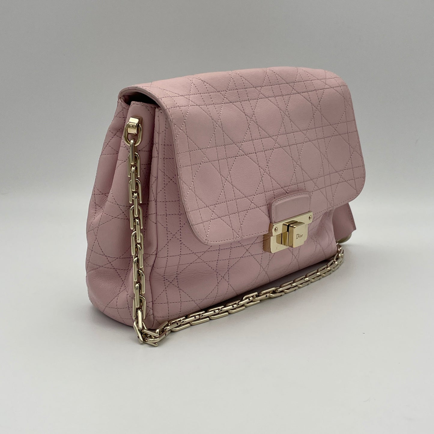 Diorling Flap Shoulder Bag Pink Shoulder Bag in Calfskin, Light Gold hardware