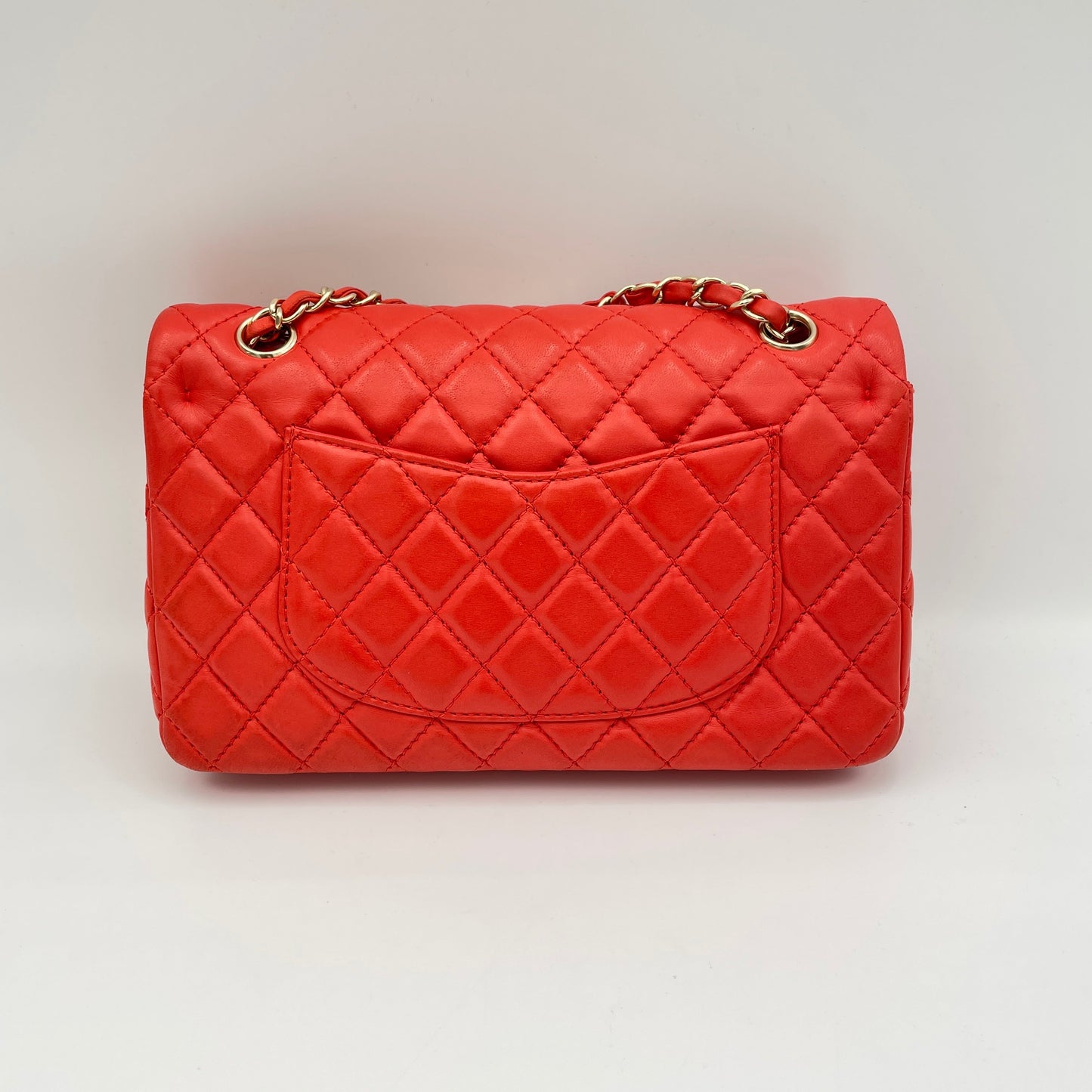 Classic Double Flap Medium Red Shoulder Bag in Lambskin, Light Gold hardware