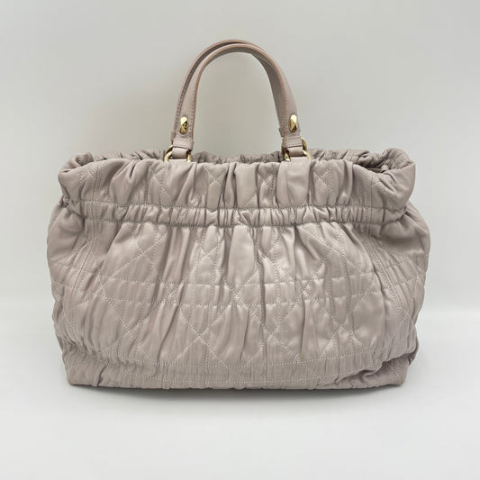 Gaufre Cannage Grey Tote Bag in Lambskin, Light Gold hardware