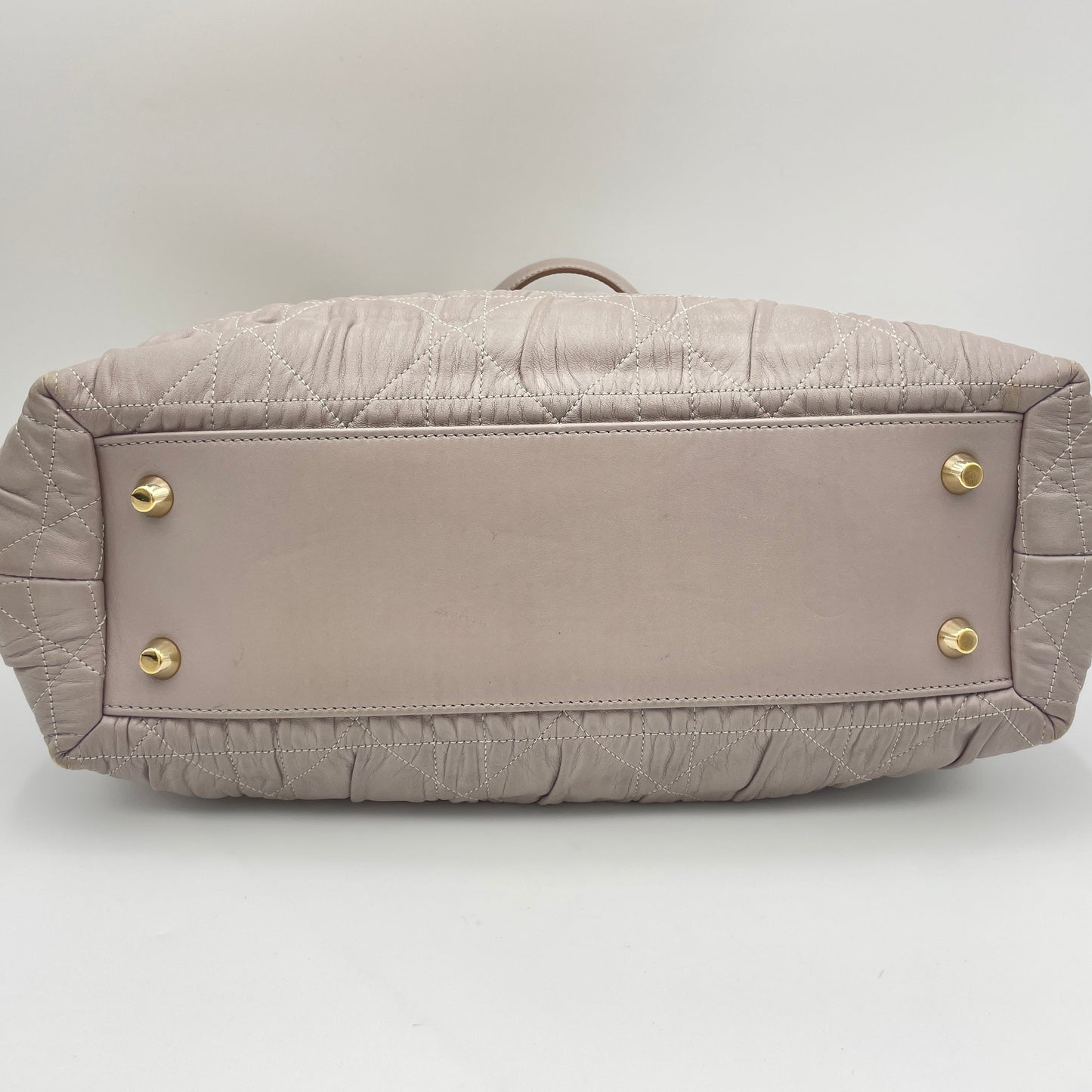 Gaufre Cannage Grey Tote Bag in Lambskin, Light Gold hardware