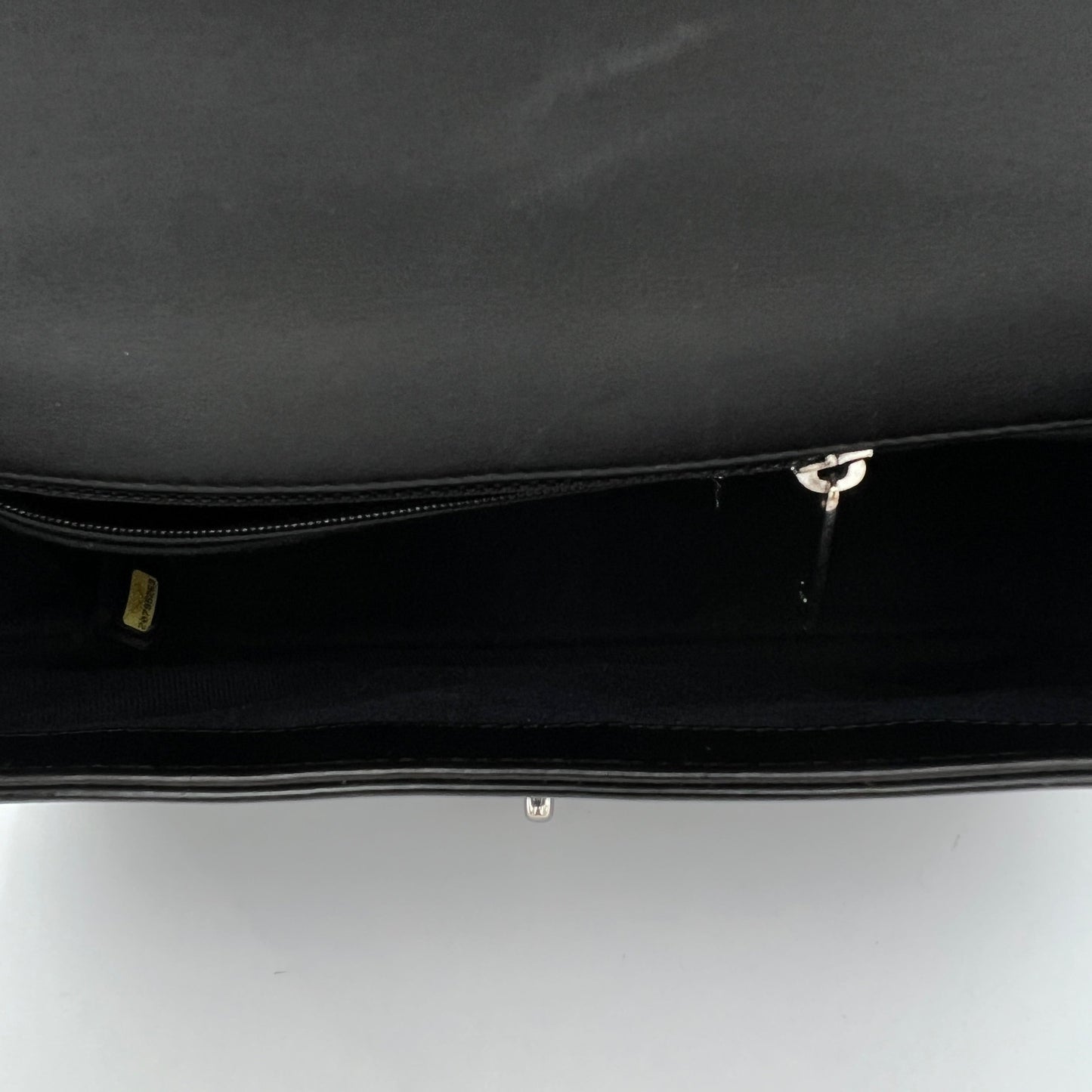 Coco Shine Medium Black Shoulder Bag in Patent Leather, Silver hardware
