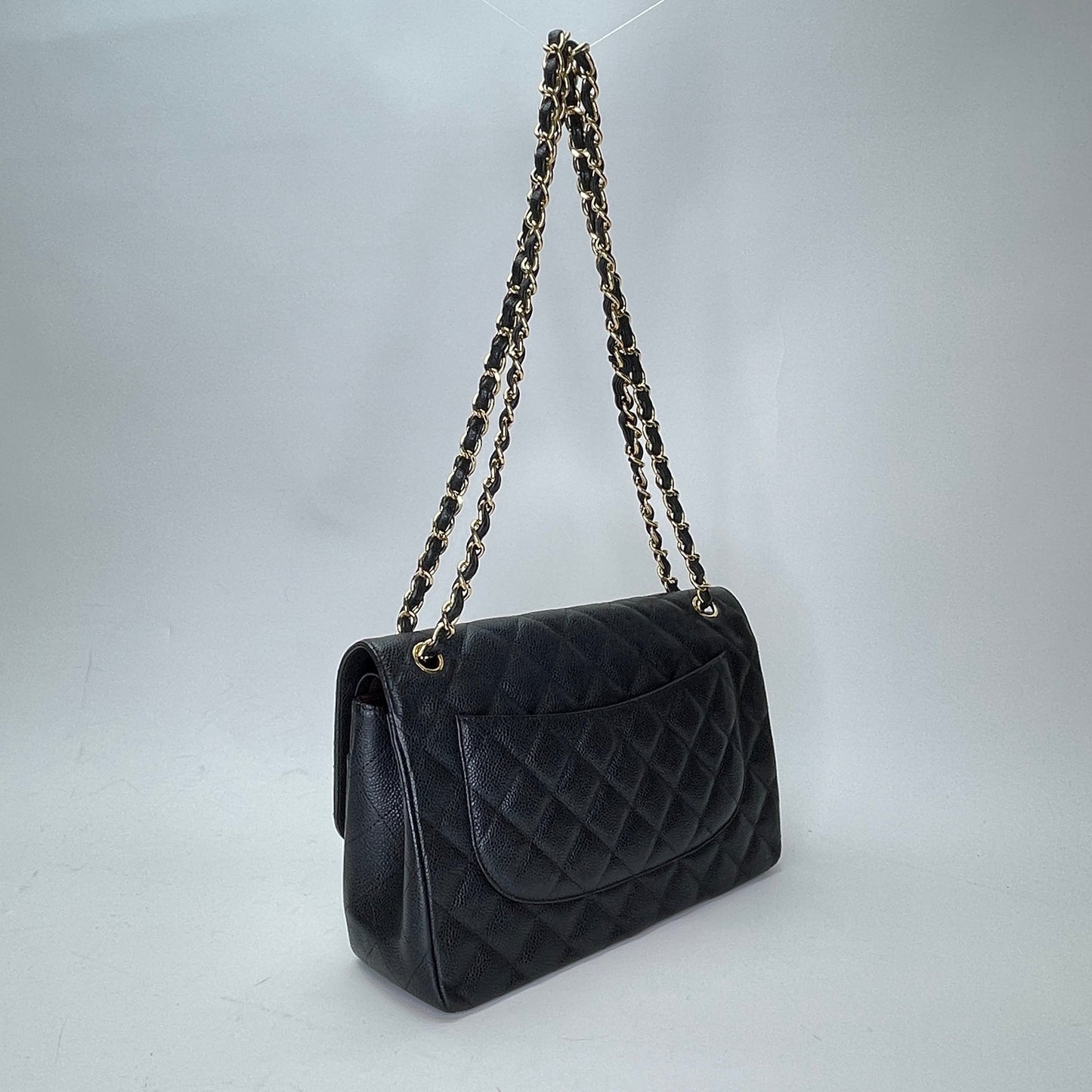 Classic Flap Jumbo Black Shoulder Bag in Caviar Leather, Gold hardware