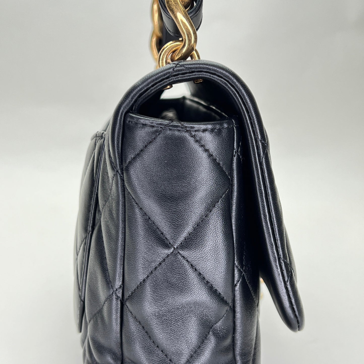 Single Flap Black Shoulder Bag in Calfskin, Gold hardware