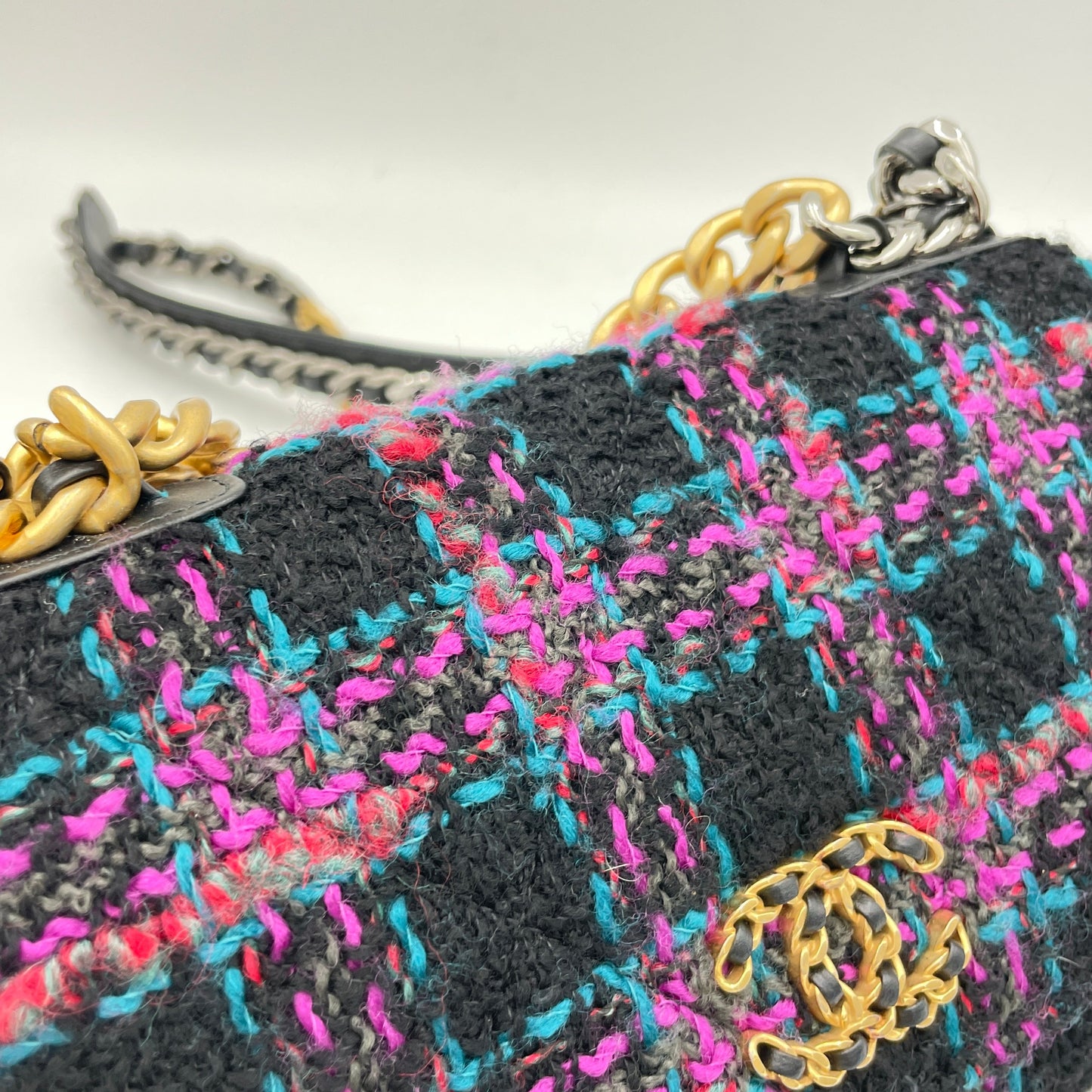 Plaids Multi-colour Wallet on Chain in Tweed, Gold hardware