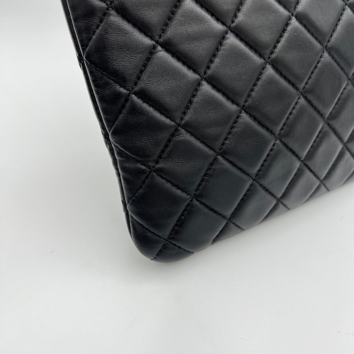 O Case Large Black Pouch in Lambskin, Light Gold hardware