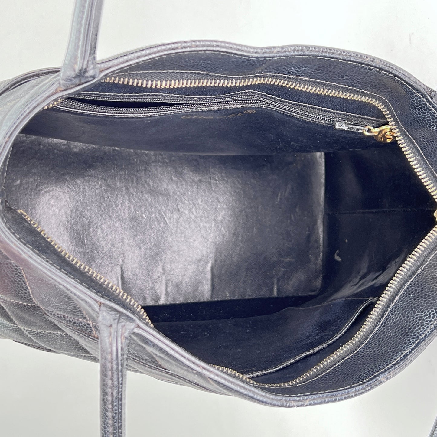 Medallion Black Tote Bag in Caviar Leather, Gold hardware