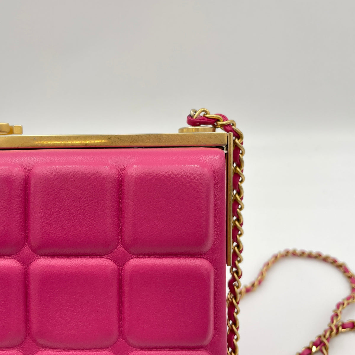 Choco Bar Pink Vanity Bag in Lambskin, Gold hardware
