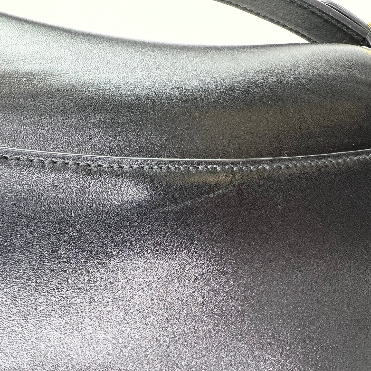 Saddle Mini Black Shoulder Bag in Calfskin, Gold hardware