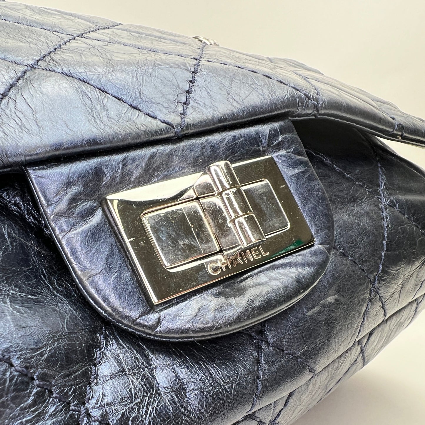 2.55 Large Navy Shoulder Bag in Distressed Leather, Silver hardware