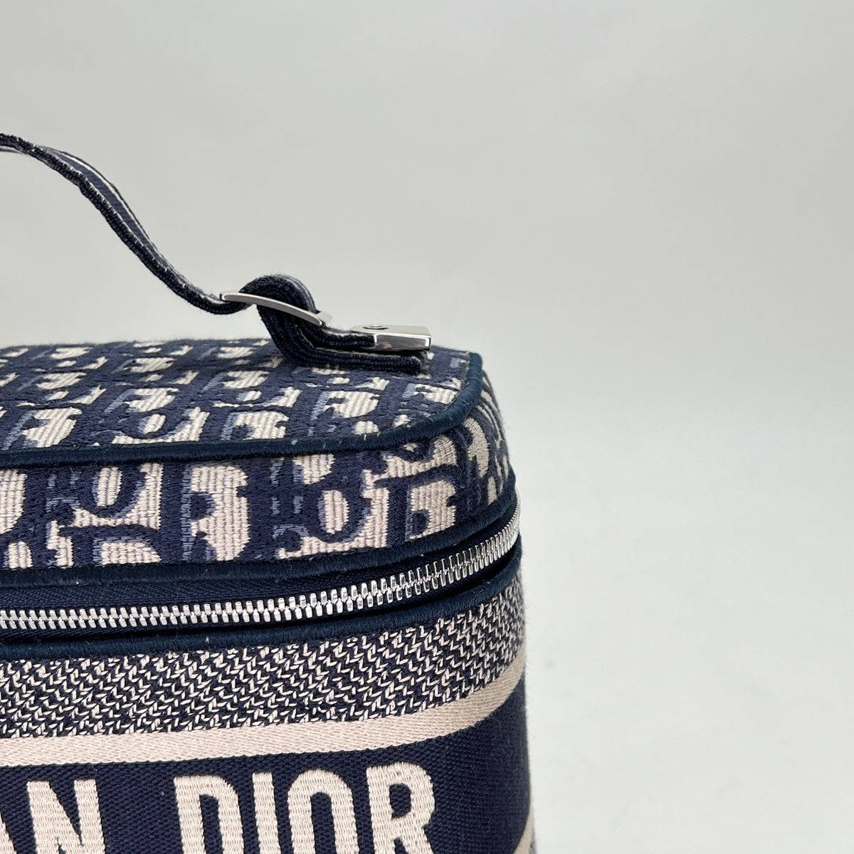 Travel vanity Navy Vanity Bag in Jacquard, Silver hardware