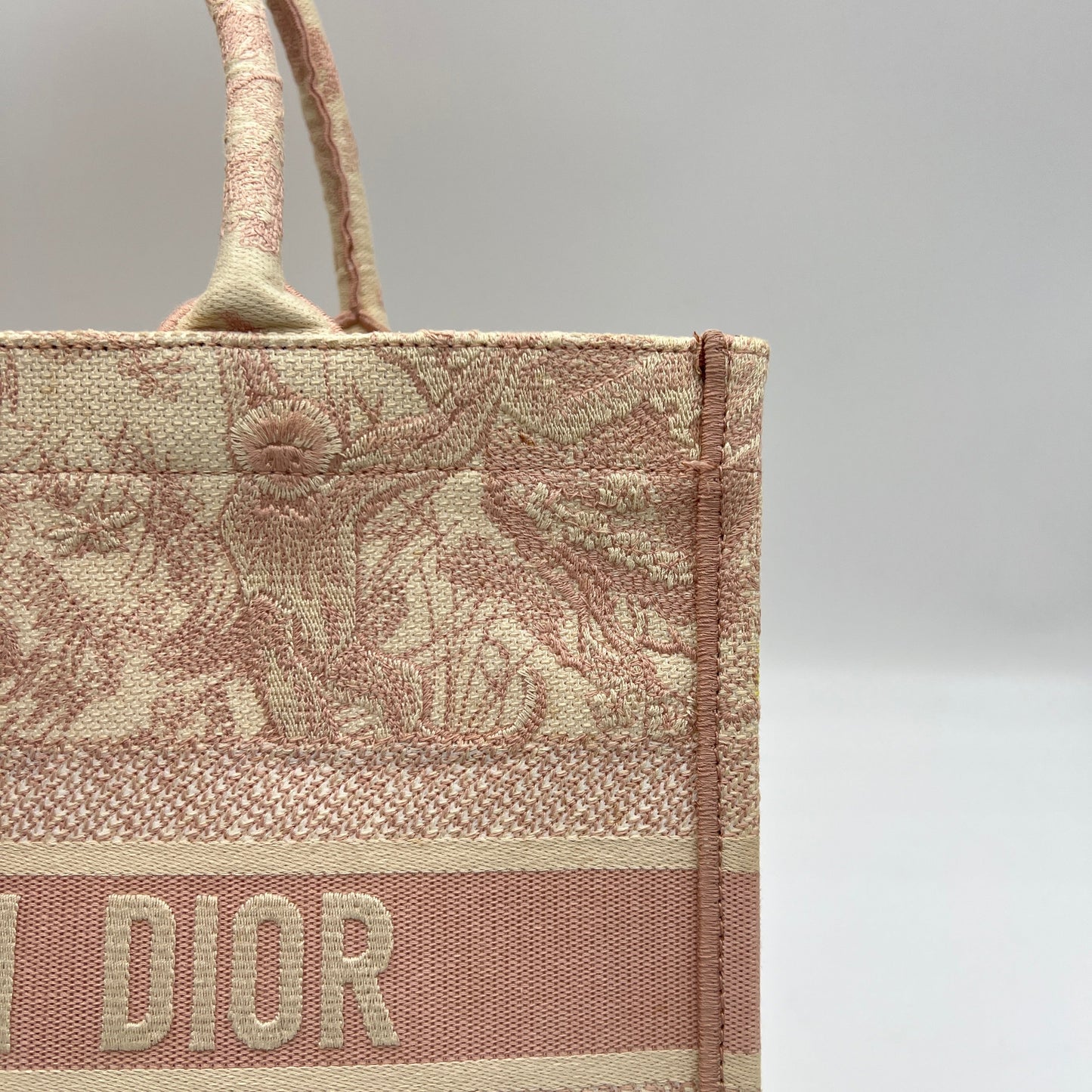 Book Tote Medium Pink Tote Bag in Jacquard