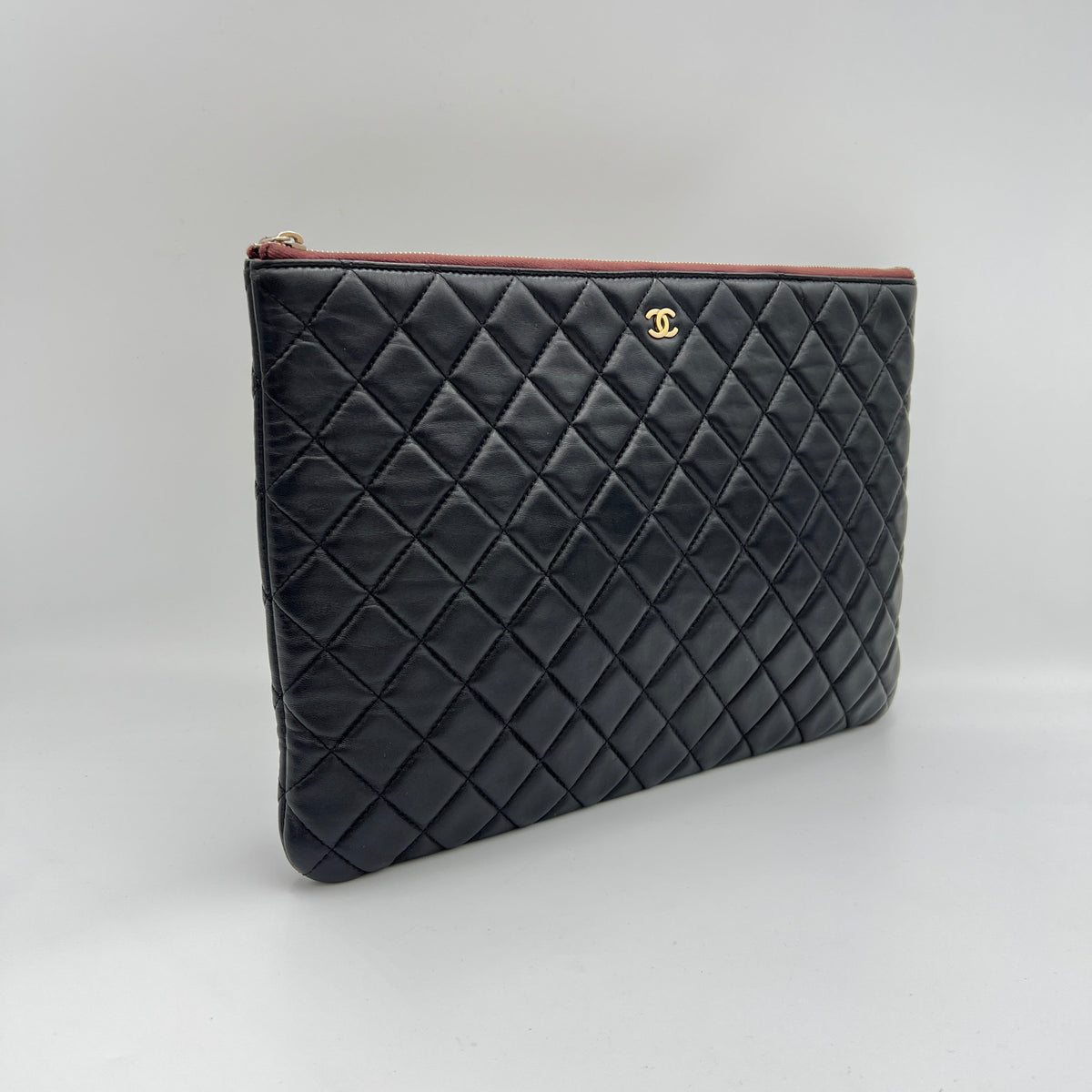 O Case Large Black Pouch in Lambskin, Light Gold hardware