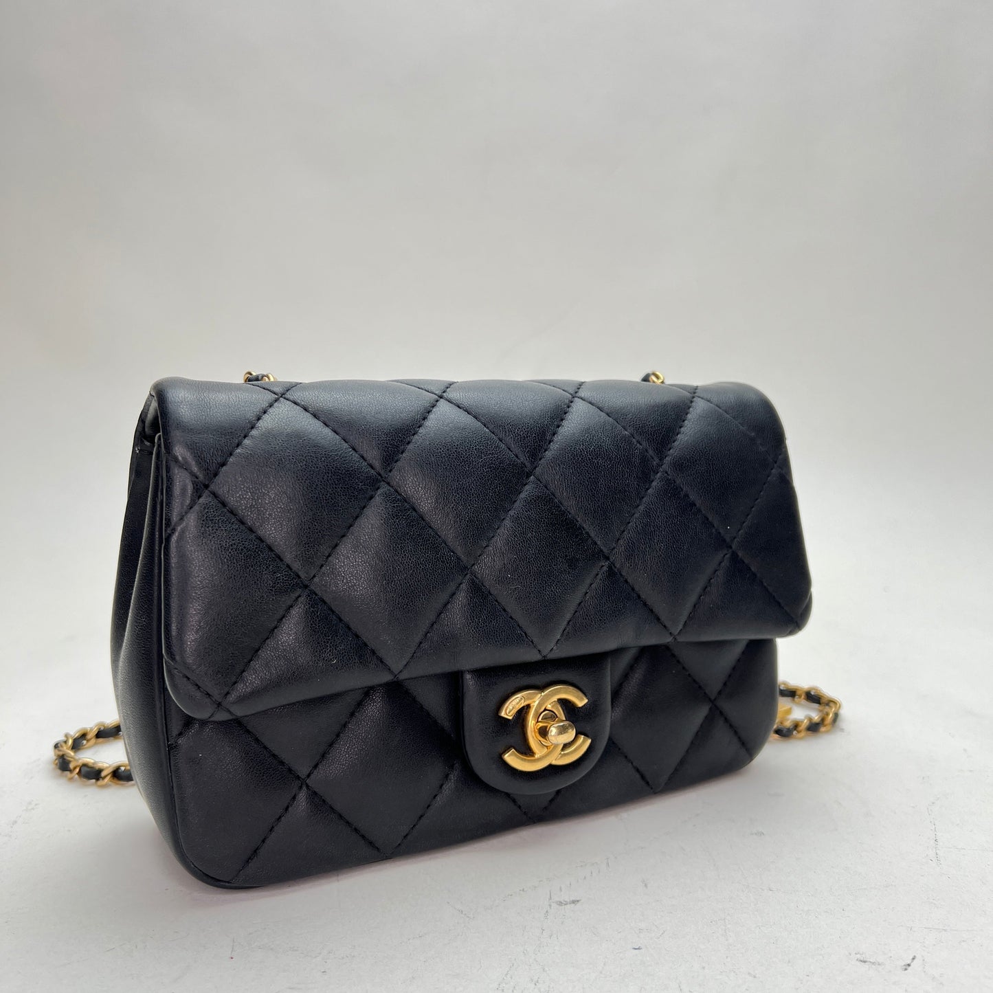 Flap Heart Chain Black Crossbody Bag in Lambskin, Brushed Gold hardware