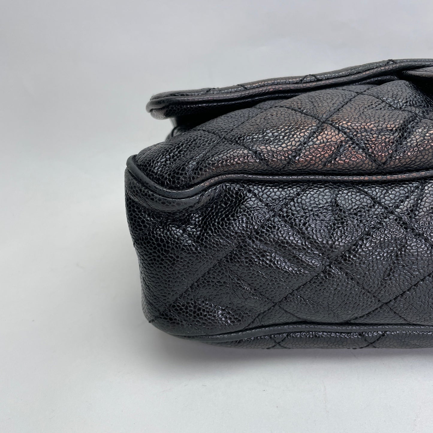 Easy Flap Black Shoulder Bag in Caviar Leather, Gold hardware