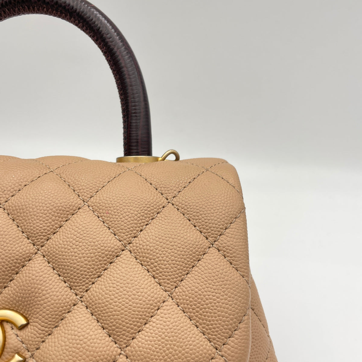 Coco Small Beige Top Handle Bag in Caviar Leather, Gold hardware