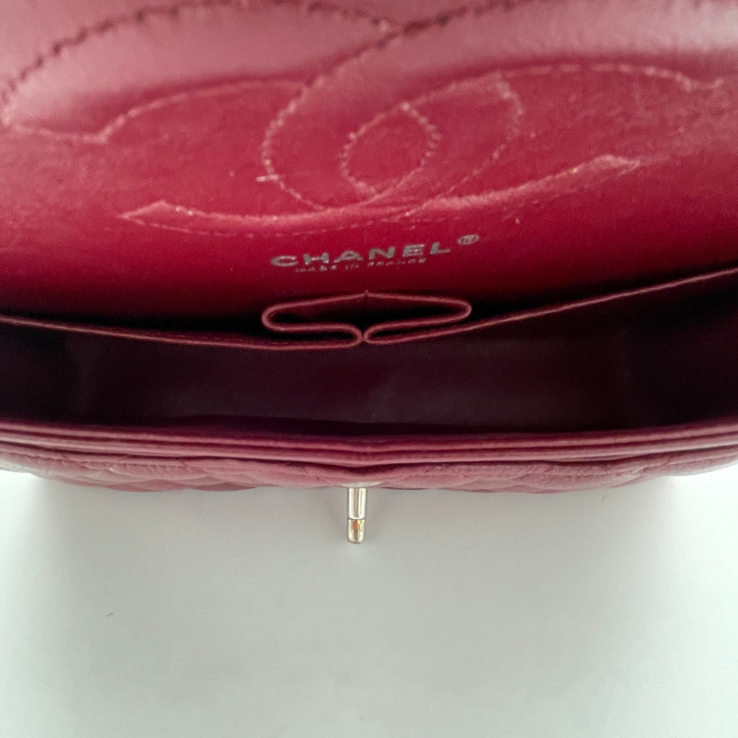 Classic Double Flap Medium Red Shoulder Bag in Caviar Leather, Silver hardware