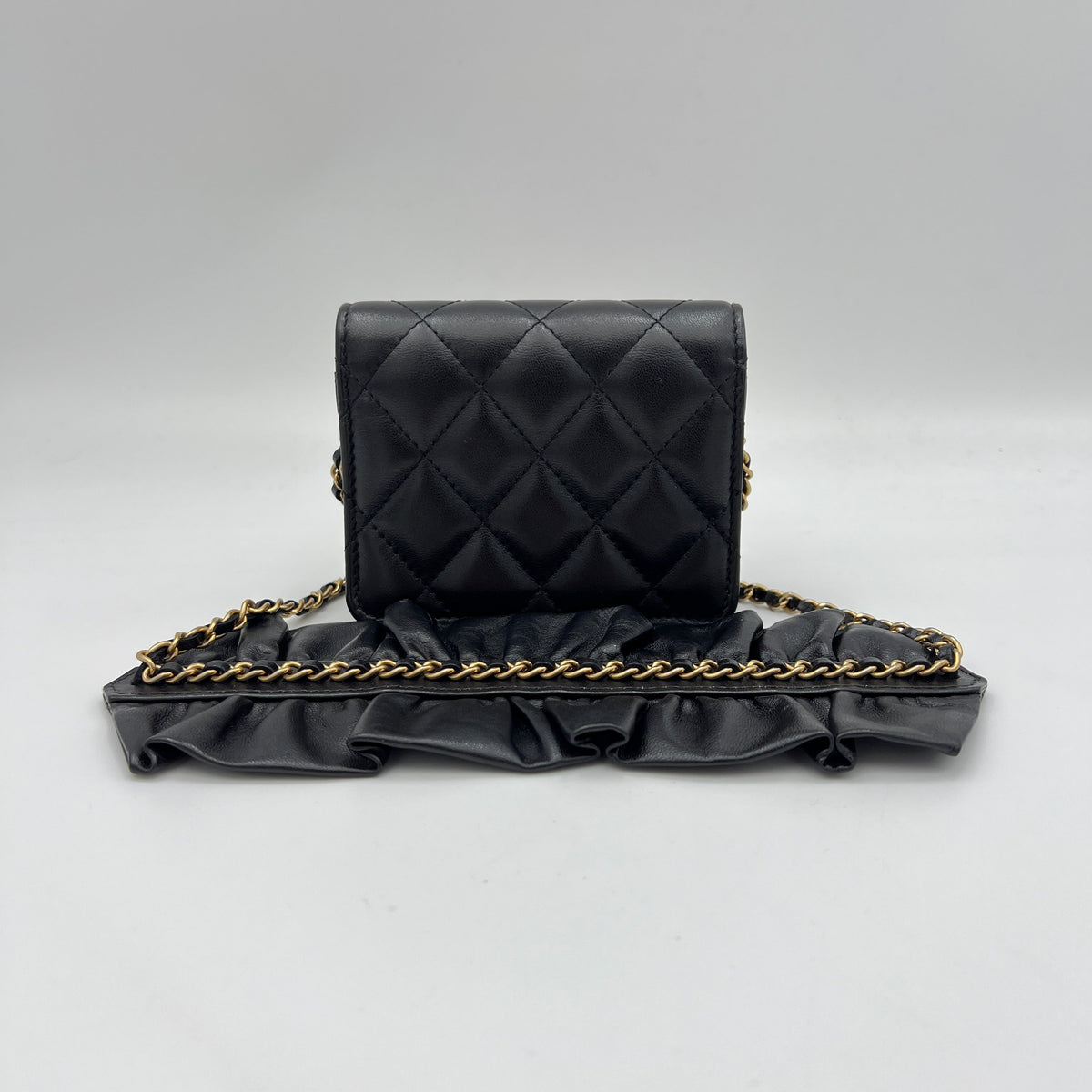 Classic Flap Chain Mini Black Card Holder in Lambskin, Gold hardware