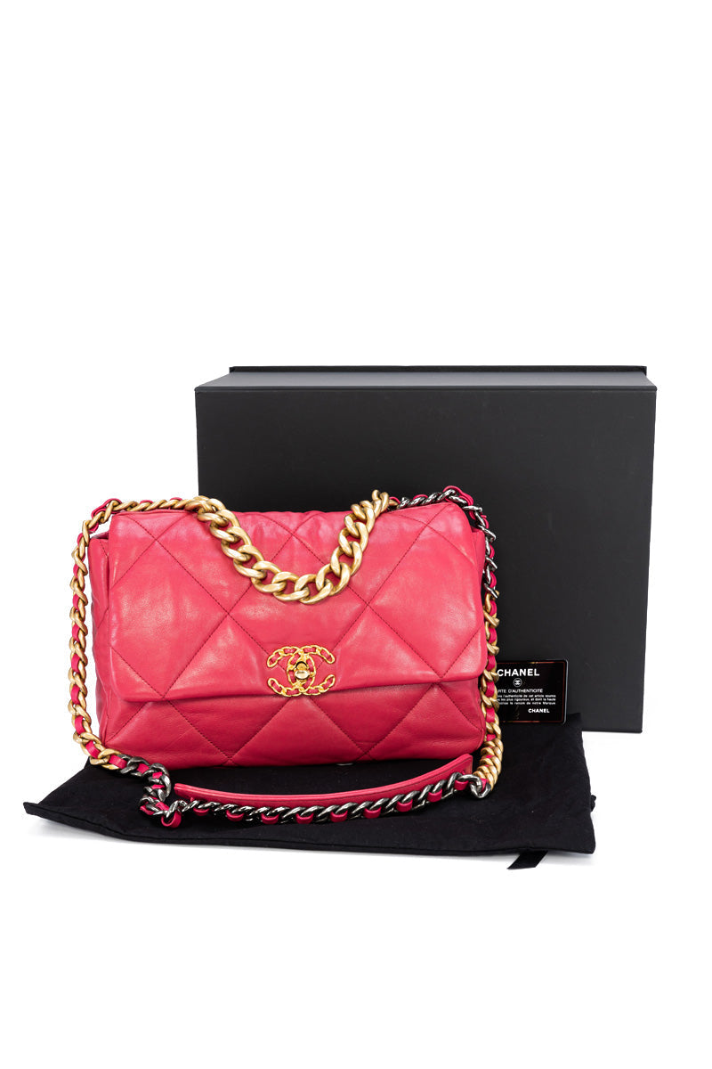 C19 Large Pink Shoulder Bag in Lambskin, Mixed hardware