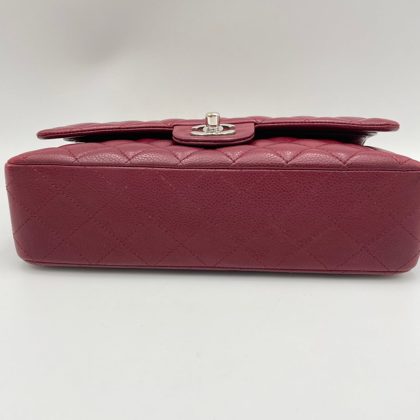 Classic Double Flap Medium Red Shoulder Bag in Caviar Leather, Silver hardware