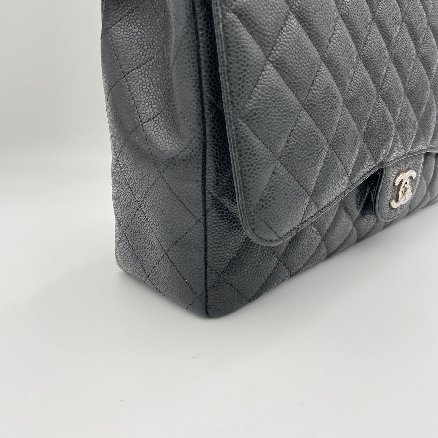 Classic Flap Maxi Black Shoulder Bag in Caviar Leather, Silver hardware
