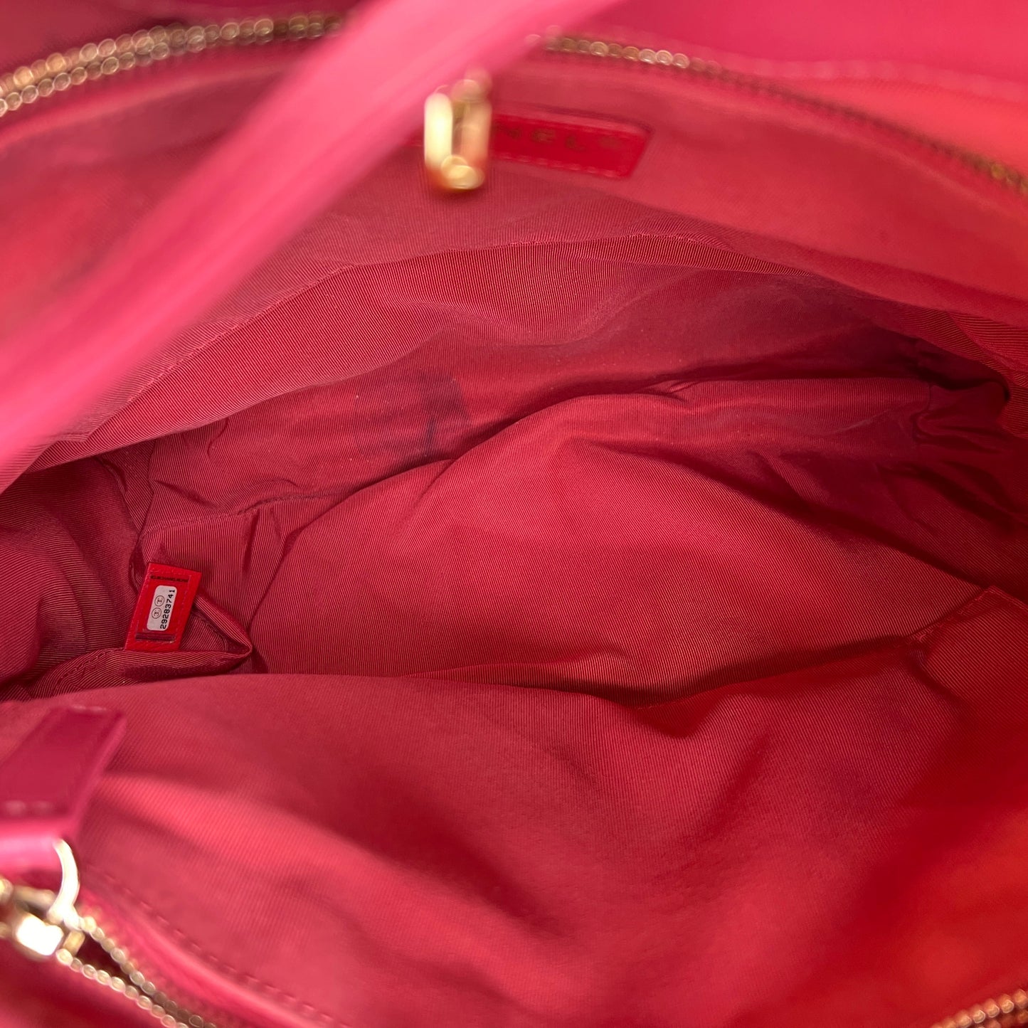 31 Shopping Medium Pink Tote Bag in Calfskin, Gold hardware