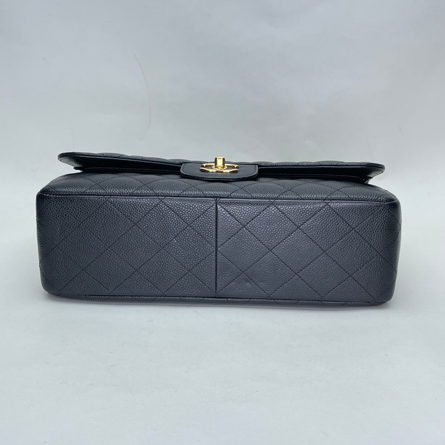 Classic Double Flap Jumbo Black Shoulder Bag in Caviar Leather, Gold hardware