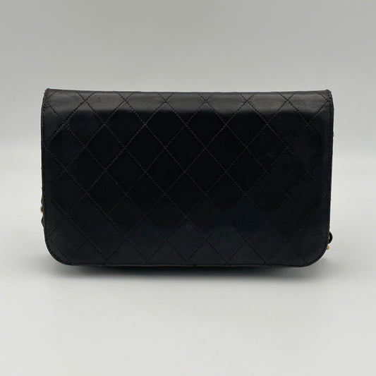 Vintage Quilted Flap Black Crossbody Bag in Lambskin, Gold hardware